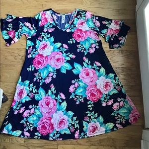 NWOT Perfectly Priscilla Navy Floral dress XL